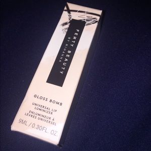 Fenty Beauty Gloss Bomb